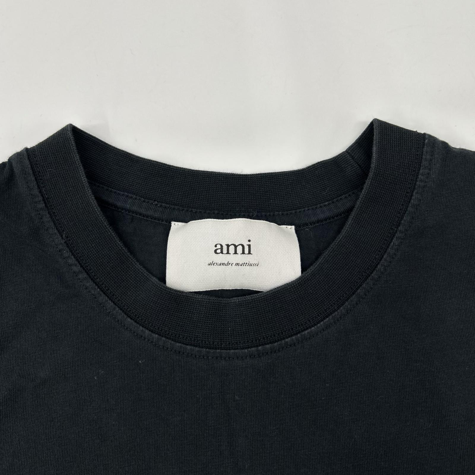 AMI PARIS アミパリス BFUTS001.724 ブラック Ami De Coeur ハートロゴ刺繍クルーネック 半袖Tシャツ トップス