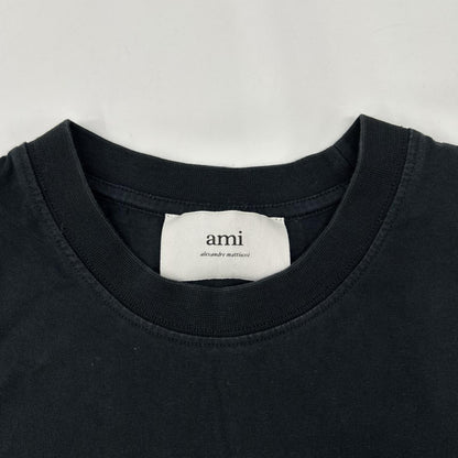 AMI PARIS アミパリス BFUTS001.724 ブラック Ami De Coeur ハートロゴ刺繍クルーネック 半袖Tシャツ トップス