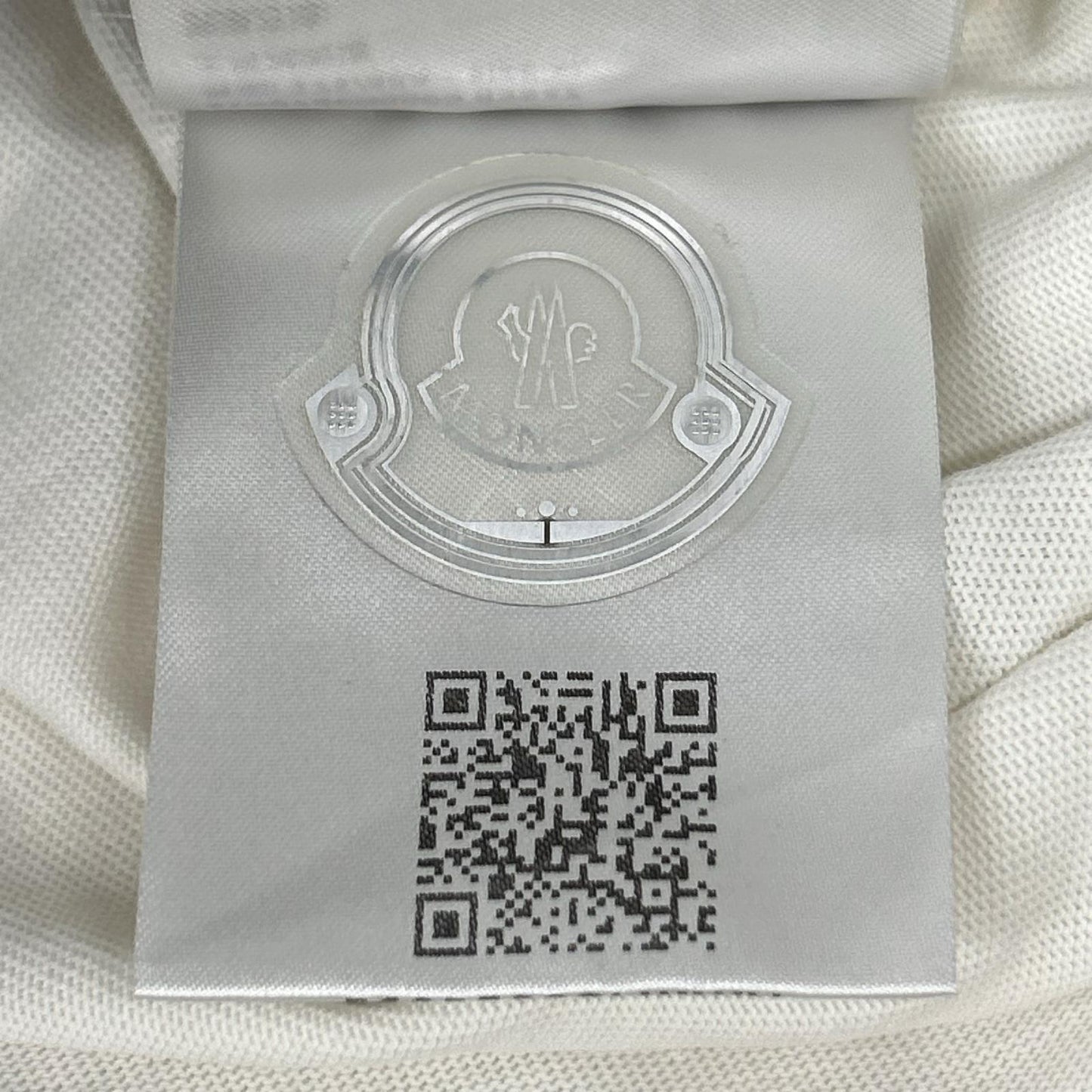MONCLER モンクレール 22年 ホワイト ラバーロゴ T-SHIRT MANICA CORTA トップス