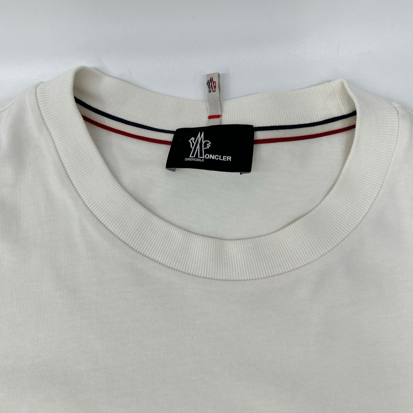 MONCLER モンクレール 22年 ホワイト ラバーロゴ T-SHIRT MANICA CORTA トップス