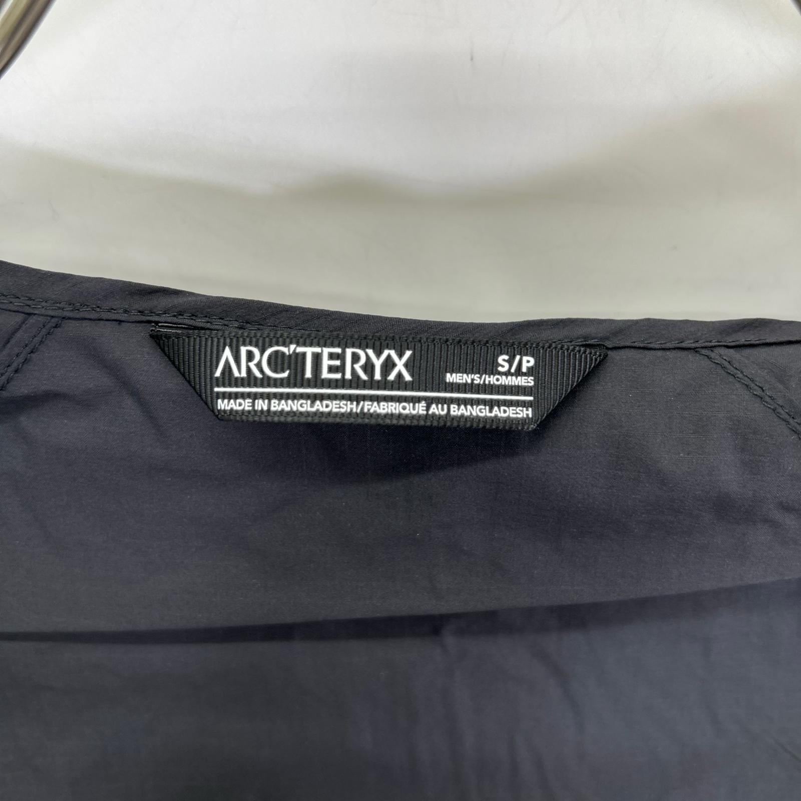 ARC'TERYX アークテリクス 25年 X000010276 ブラック スコーミッシュ フーディ トップス