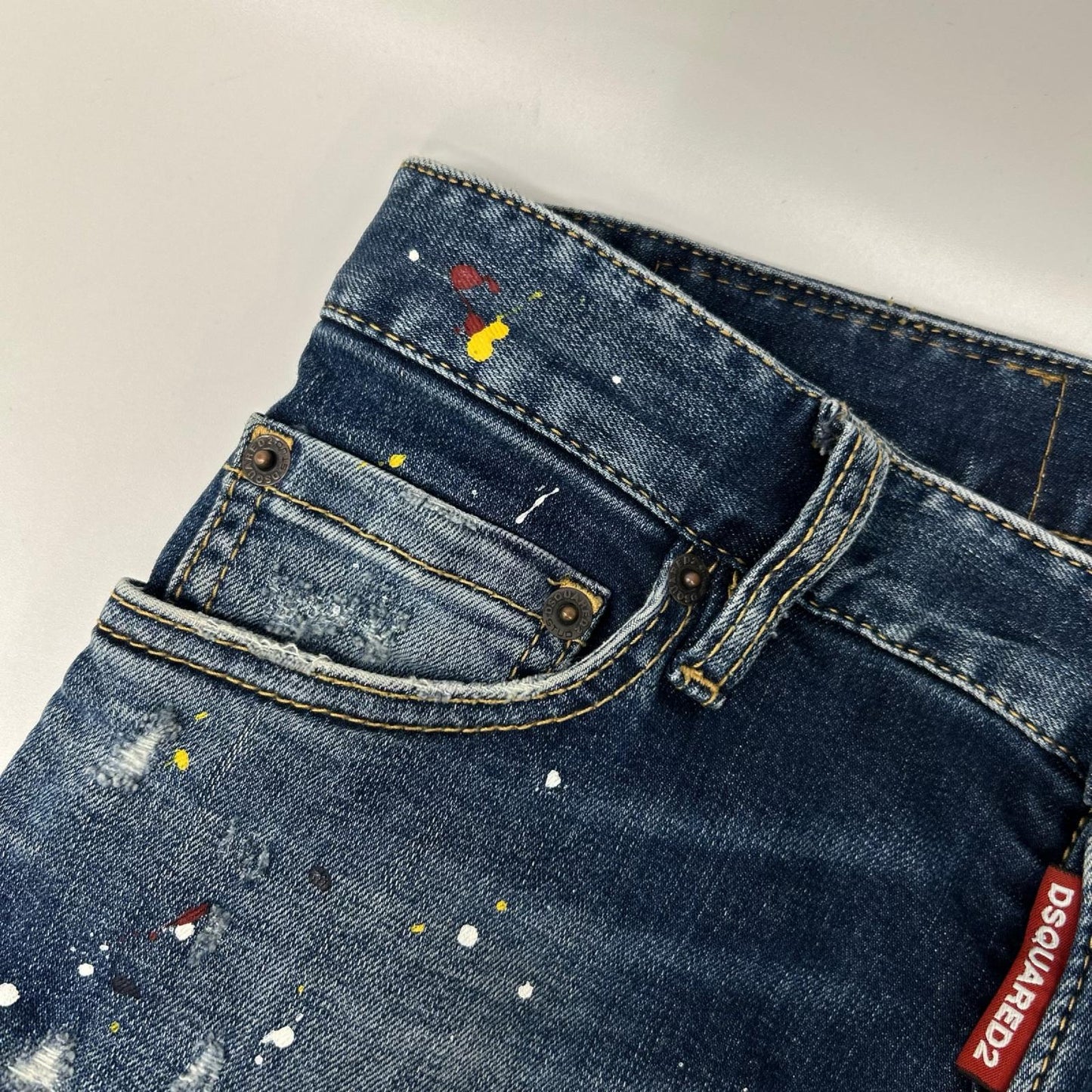 DSQUARED2 ディースクエアード S74LB1517 ネイビー Regular Jean ボタンフライデニムパンツ ボトムス
