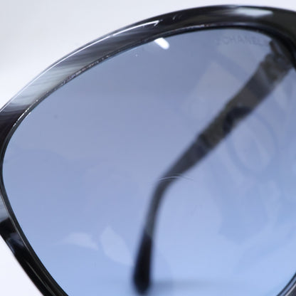 CHANEL シャネル 5352-A c.1563/S2 チェーンデザインテンプル キャットアイシェイプ サングラス