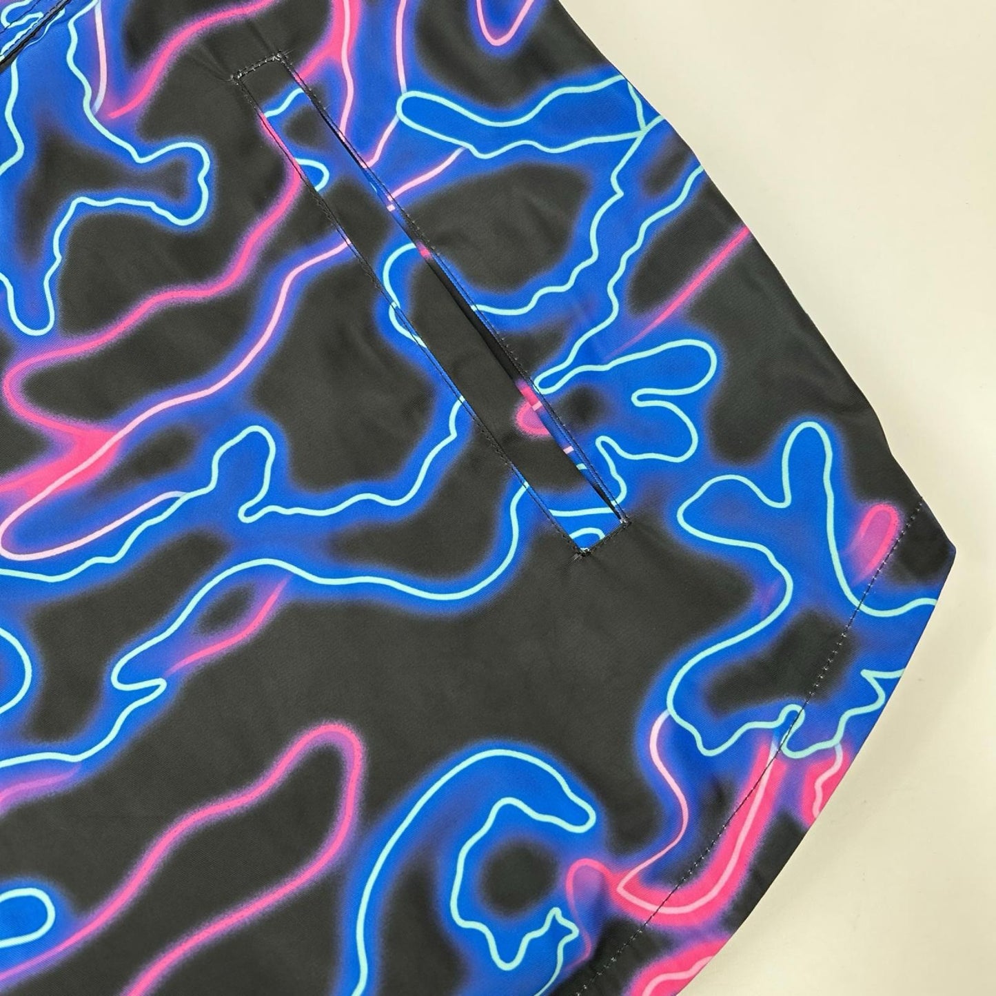VALENTINO ヴァレンティノ XV3CJE2680S NEON CAMOU PRINT NYLON OVERSHIRT リバーシブル ジャケット ジャケット