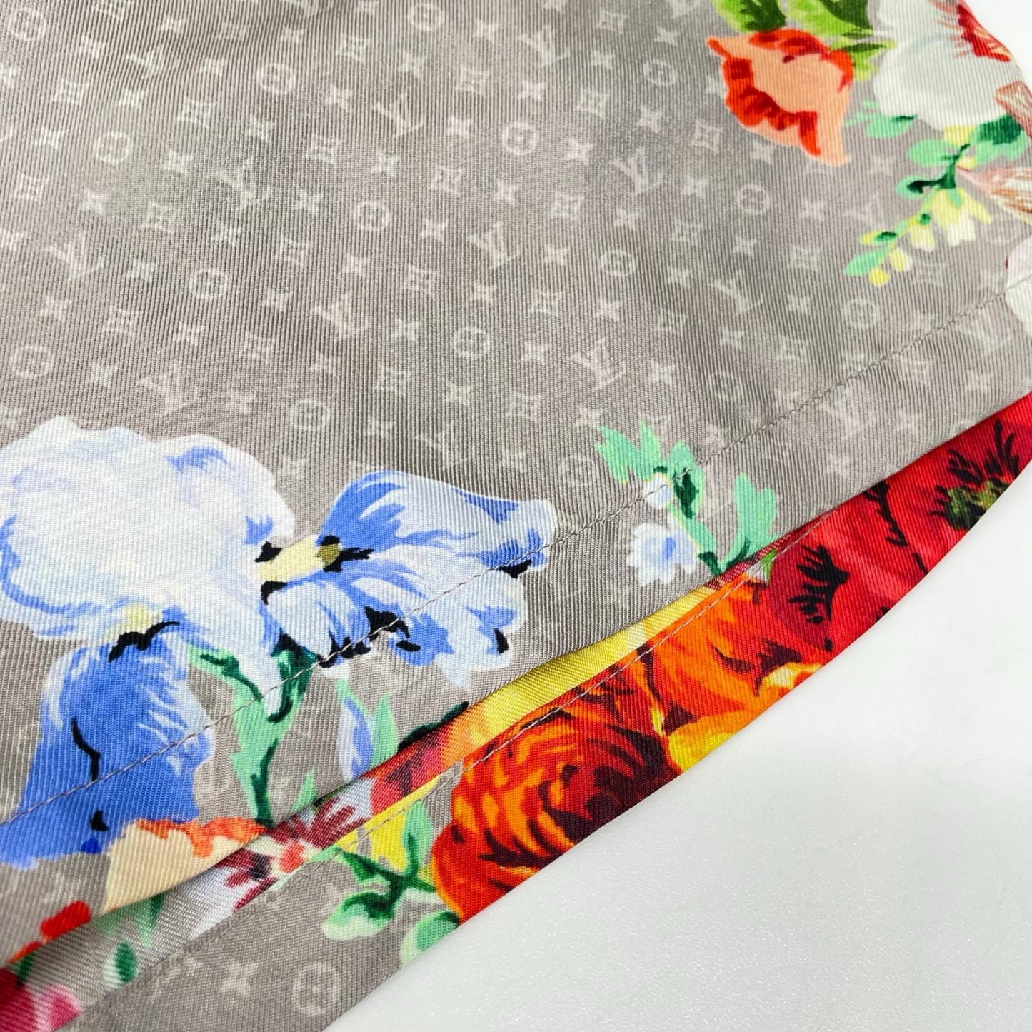 LOUIS VUITTON ルイヴィトン RW222B SR8 FNPO79 22年 シルク モノグラム フワラー ショートパンツ ボトムス