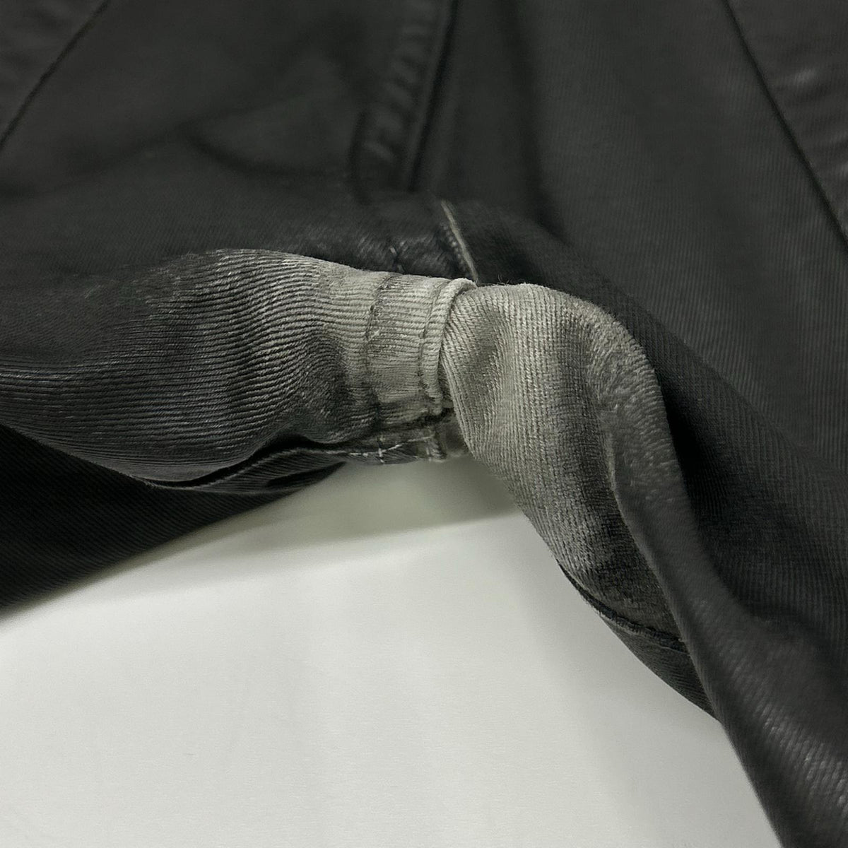 Dior HOMME ディオールオム 003D000TX027 ブラック ワックスコーティング スキニーパンツ ボトムス