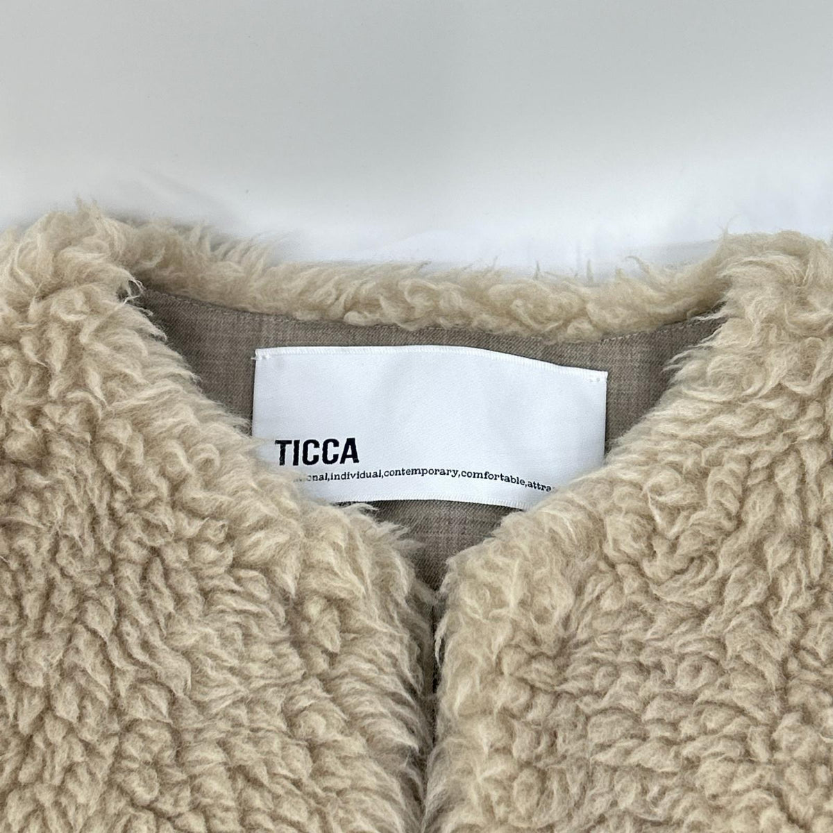 TICCA ティッカ 0253410082 TBEA-082 25年 ベージュ ウールファーショートコート コート