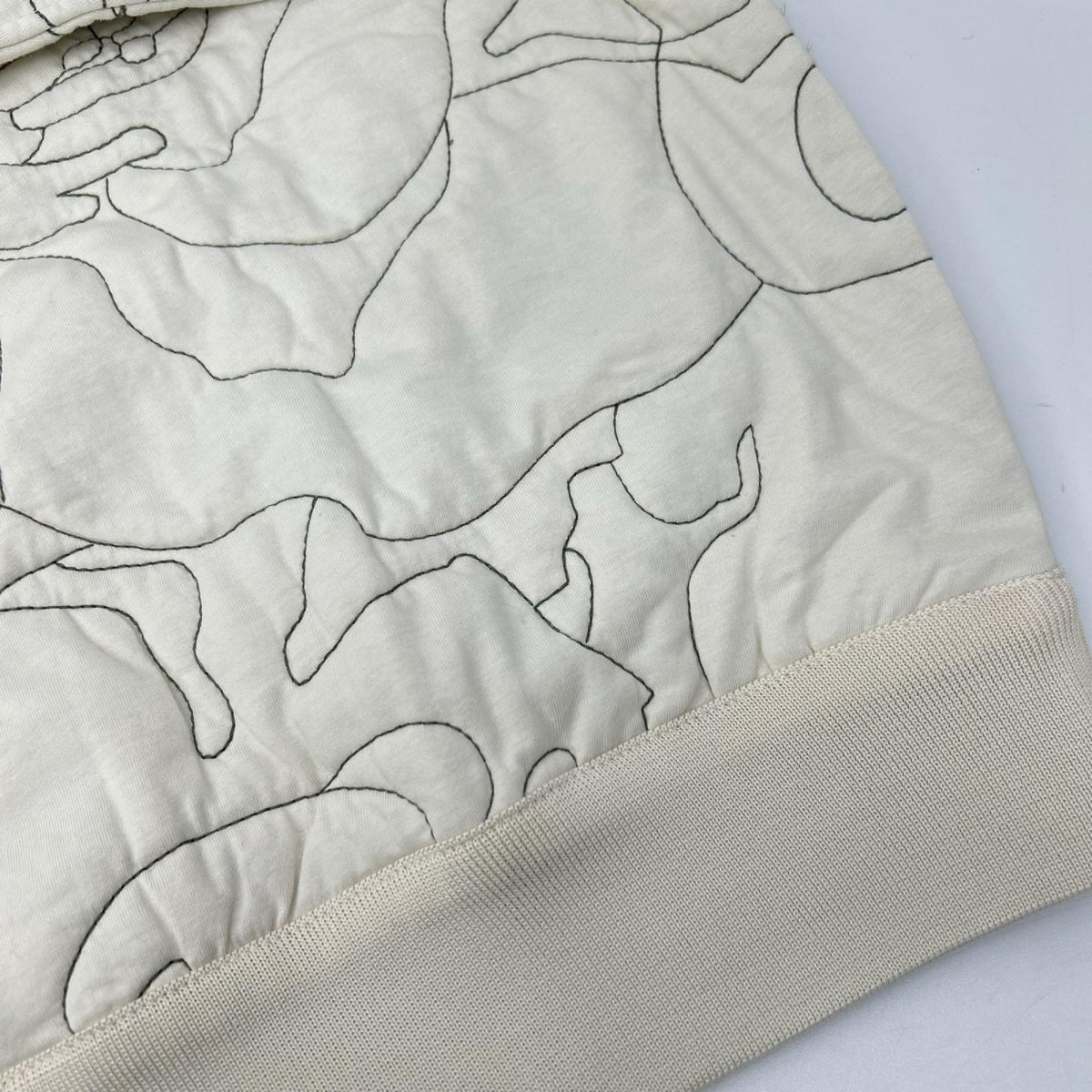 Lacoste ラコステ SF2686-10 カーキオリーブ リバーシブル キルティング クルーネック トップス