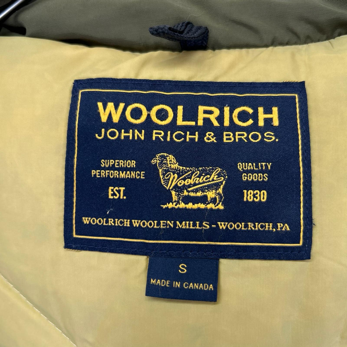 WOOLRICH ウールリッチ 1202039 カーキ ARCTIC PARKA ダウンジャケット ジャケット