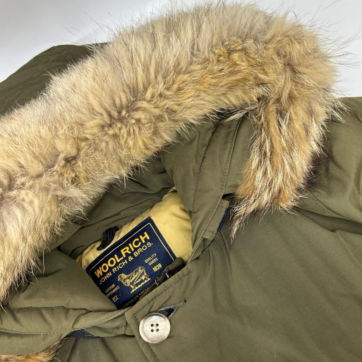 WOOLRICH ウールリッチ 1202039 カーキ ARCTIC PARKA ダウンジャケット ジャケット