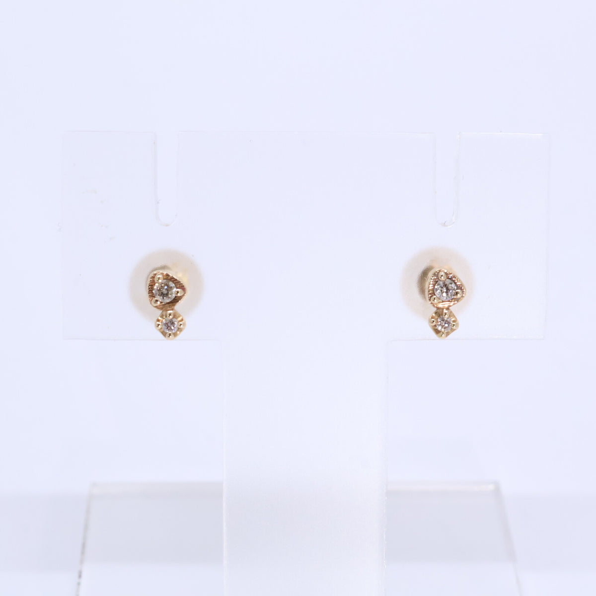 agete アガット 【美品】10244112428 K10 0.02刻印 ダイヤモンド ピアス
