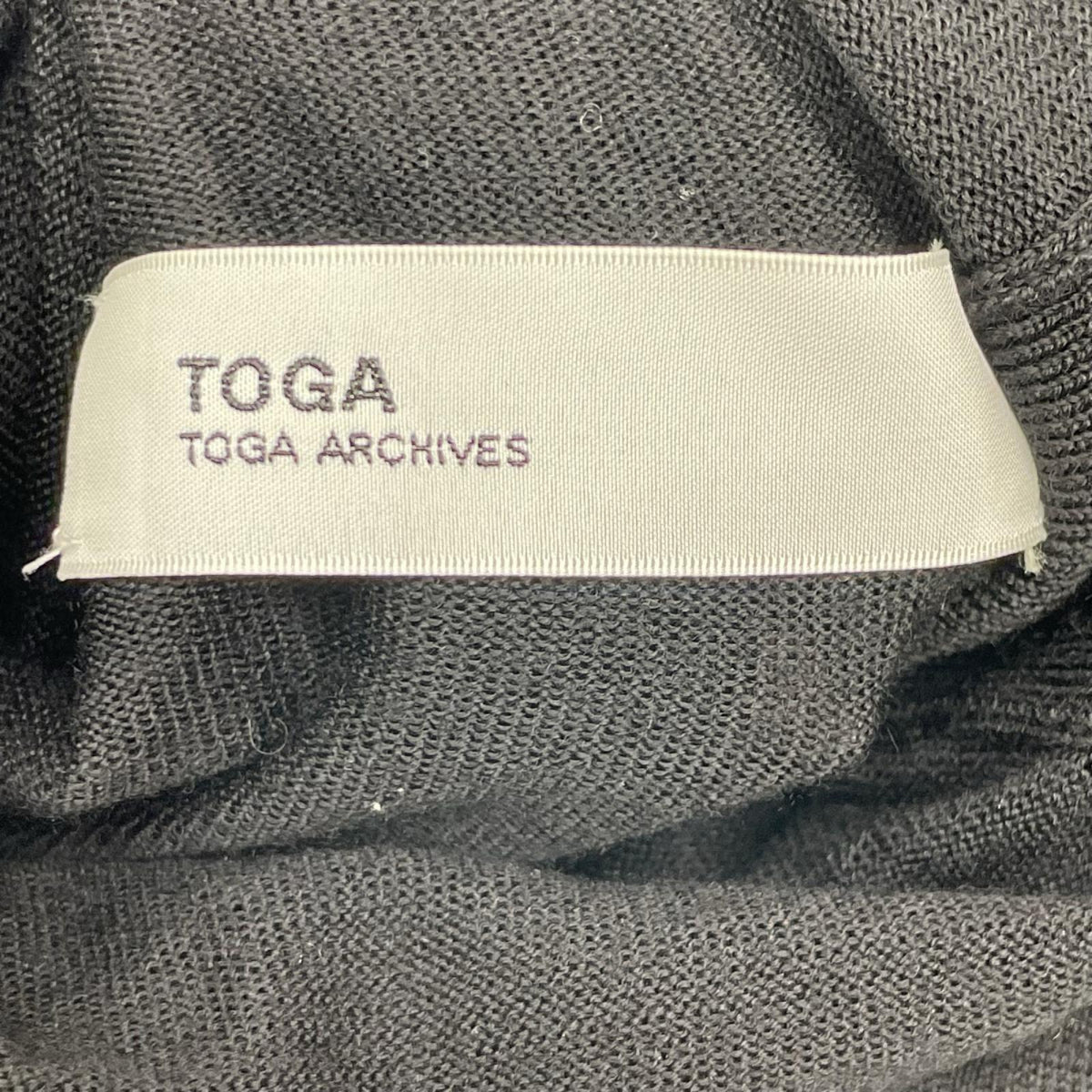 TOGA トーガ TA12-XN002 ブラック×イエロー ウール マフラードッキング タートルネックニット トップス
