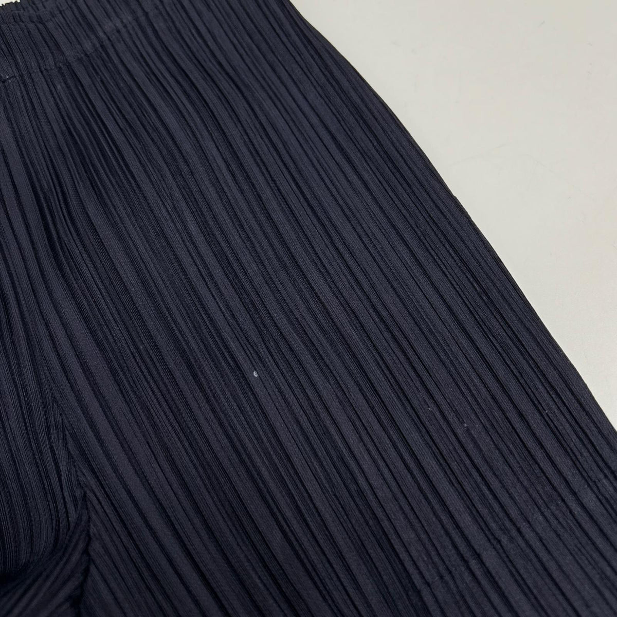 PLEATS PLEASE プリーツプリーズ PP71-JF421 ネイビー プリーツ加 工イージーパンツ ボトムス