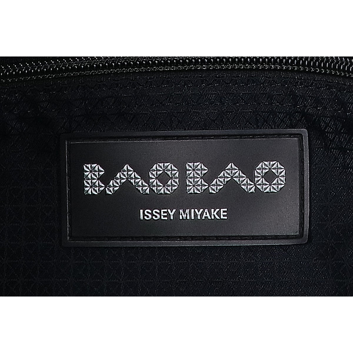 BAOBAO ISSEYMIYAKE バオバオイッセイミヤケ 【美品】BB21AG523 ルーセント 10 x 10 トートバッグ