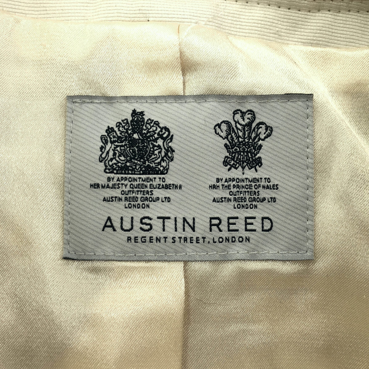 Austin Reed オースチンリード グレー ツイード ラインストーンボタン ノーカラー スカートスーツ トップス