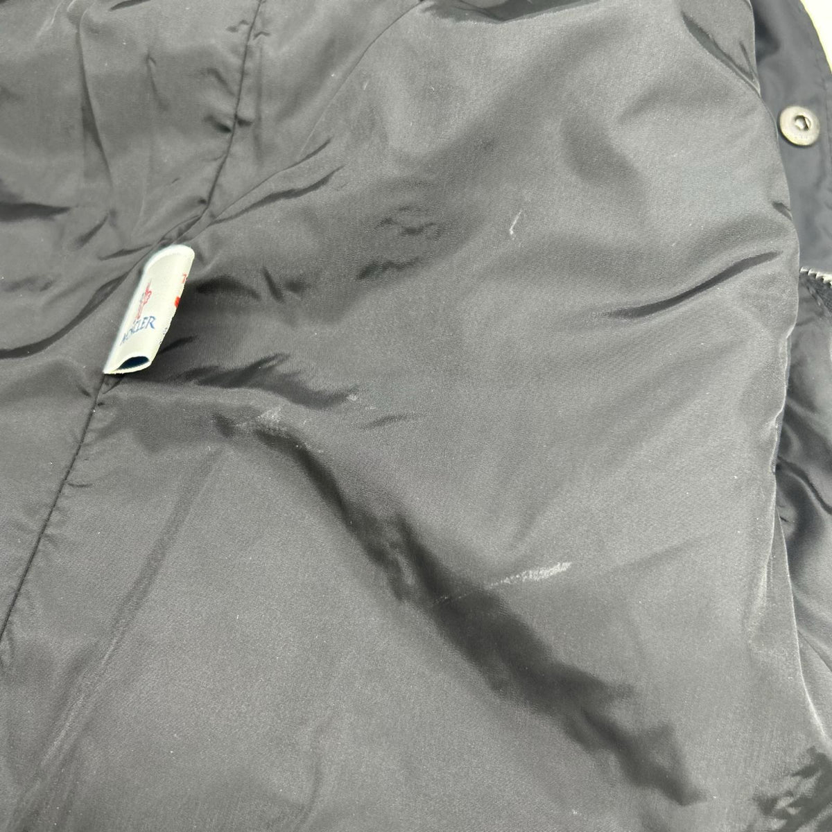 MONCLER モンクレール 101-092-40070-00 ブラック フード付き ナイロンジャケット ジャケット