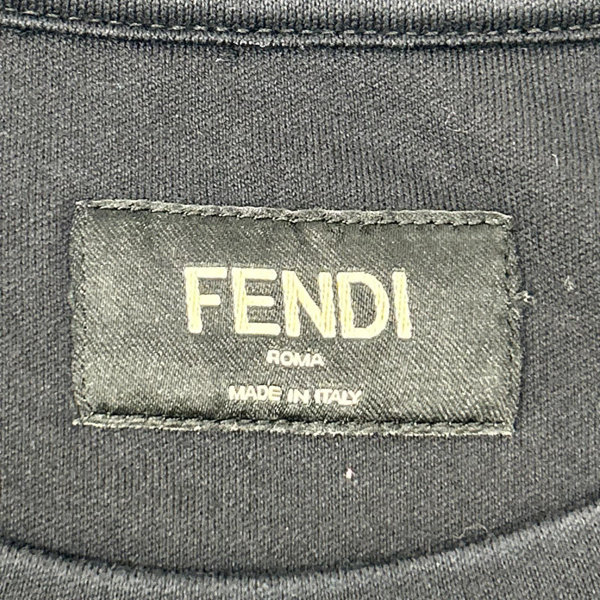 FENDI フェンディ 22年 FY1129AL28 ブラック エンボスロゴ ハーフスリーブコットンジャージーTシャツ トップス