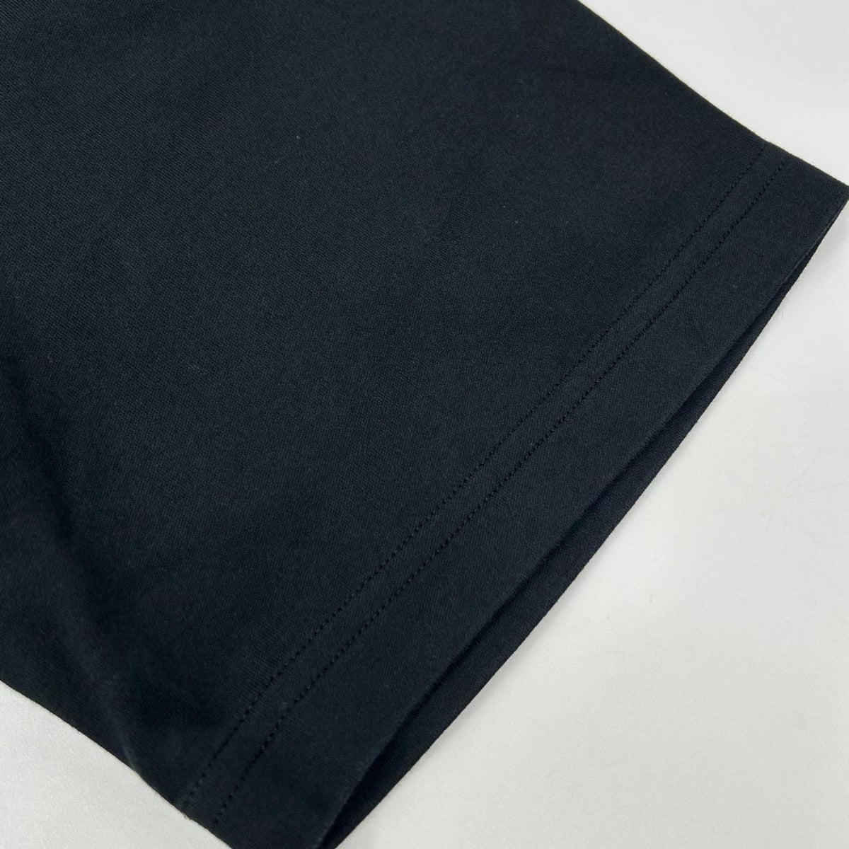 FENDI フェンディ 22年 FY1129AL28 ブラック エンボスロゴ ハーフスリーブコットンジャージーTシャツ トップス