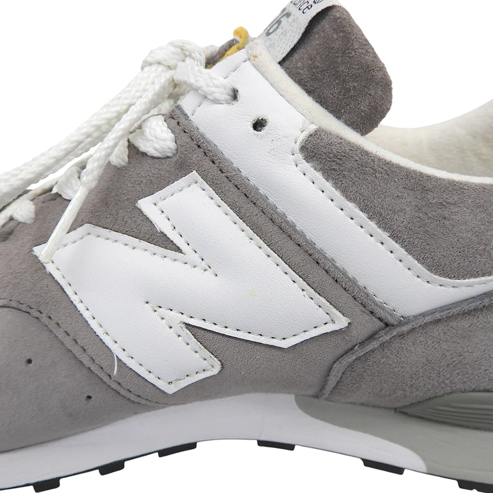 NEW BALANCE ニューバランス 美品 英国製 スエード スニーカー シューズ メンズ グレー 26.0cm M576GRS シューズ