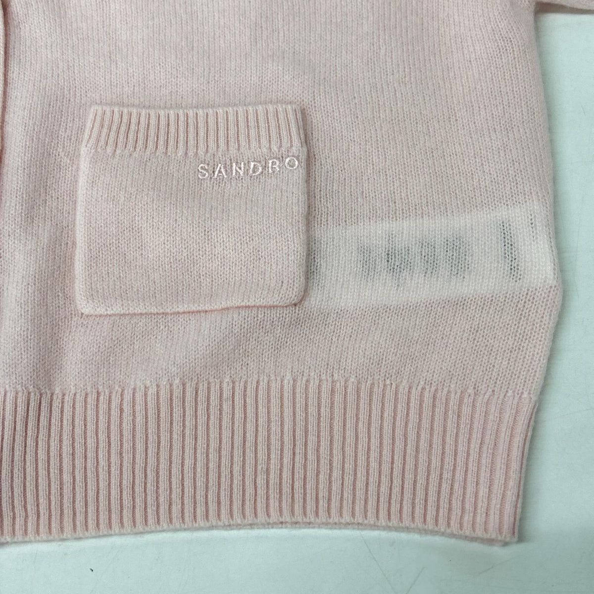SANDRO サンドロ ピンク ロゴ刺繍 ウールカシミヤ混 クロップドカーディガン トップス