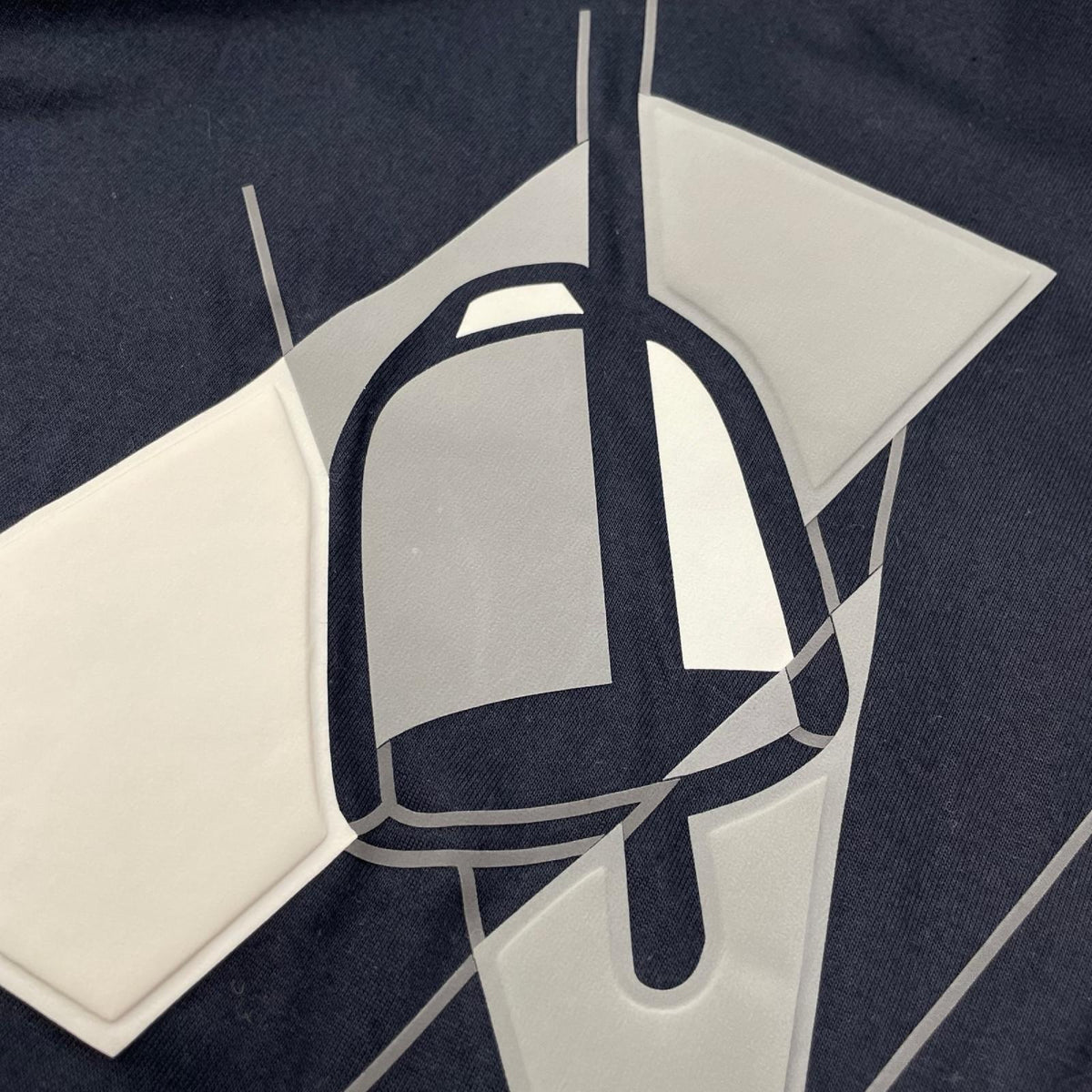 HERMES エルメス 24SS ネイビー エトリエ・アン・フラグモン Tシャツ トップス