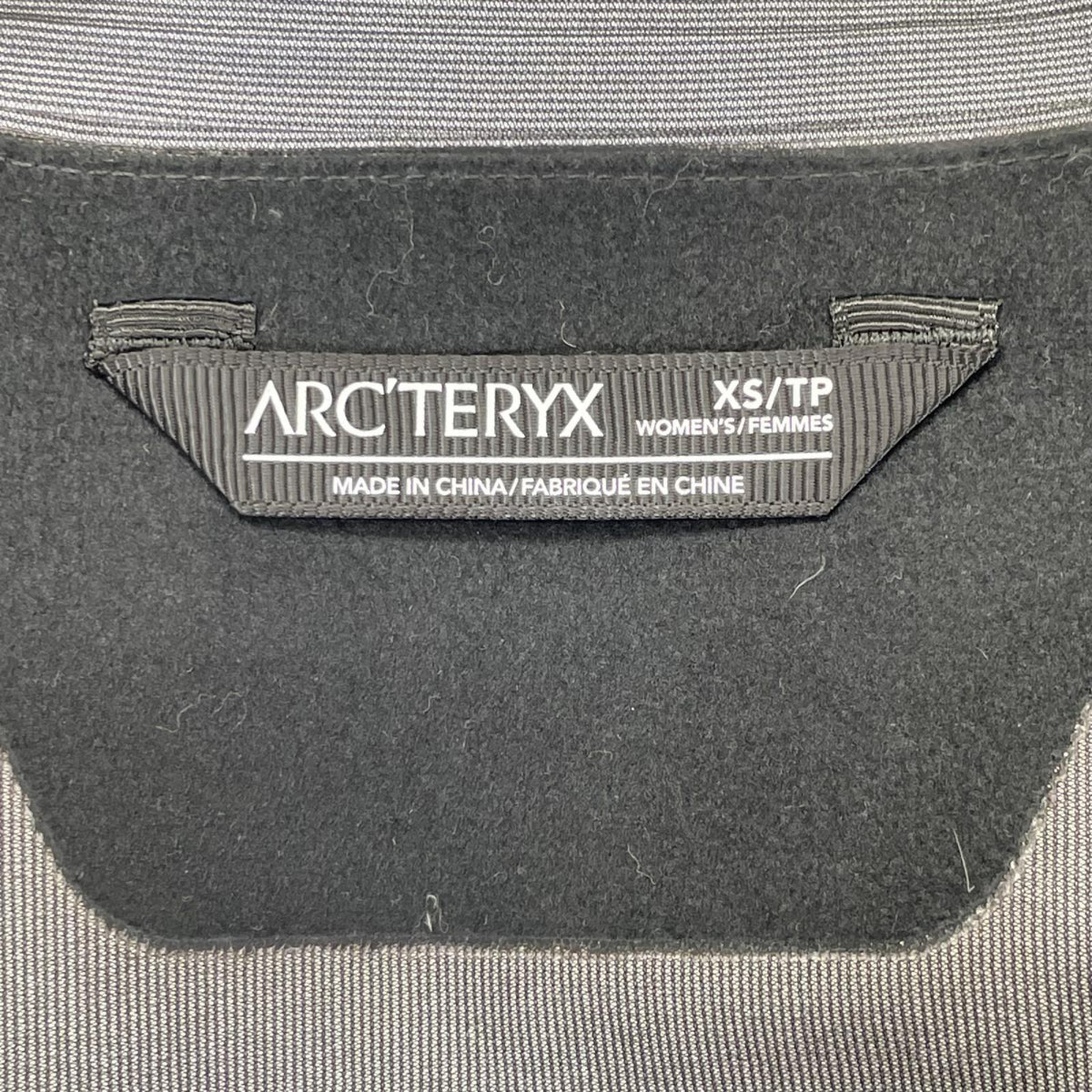 ARC’TERYX VEILANCE アークテリクス ヴェイランス 25866-130087 グレー ゴアテックス SANDRA COAT コート