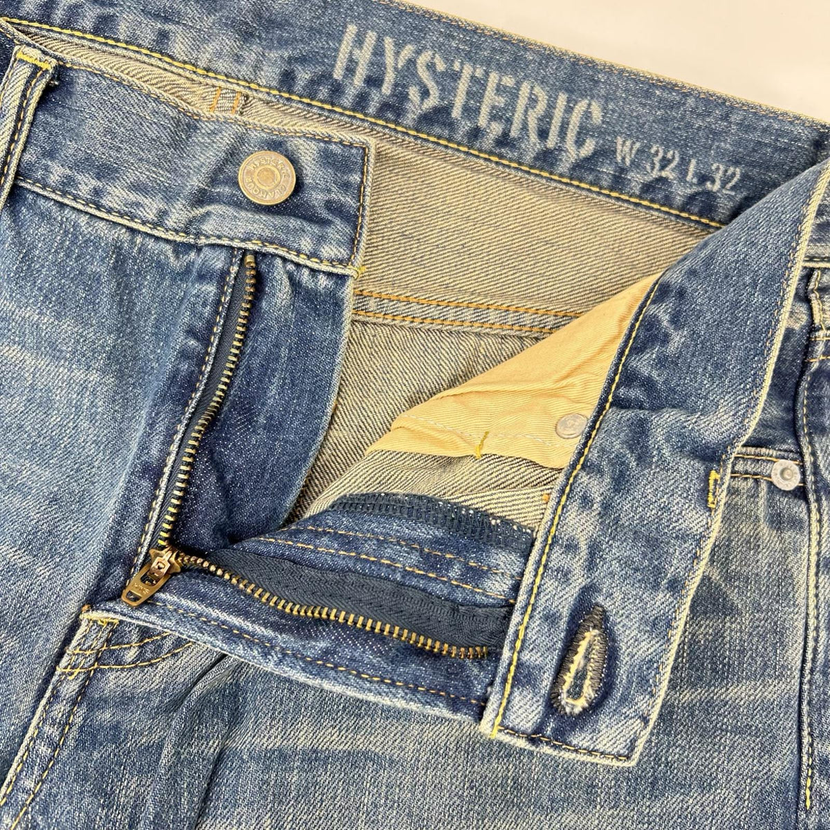 HYSTERIC GLAMOUR ヒステリックグラマー 02213AP20 ブルー VIXEN GIRL刺繍 スリムストレートデニムパンツ ボトムス