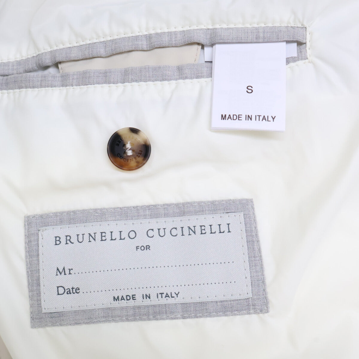 BRUNELLO CUCINELLI ブルネロクチネリ 【新品同様/25年製】MM4911823 タフタ フード付ダウンジャケット ジャケット