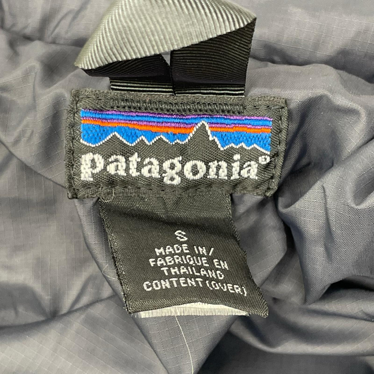 Patagonia パタゴニア 83990 ブラック フード付き PUFF JACKET パフジャケット ジャケット