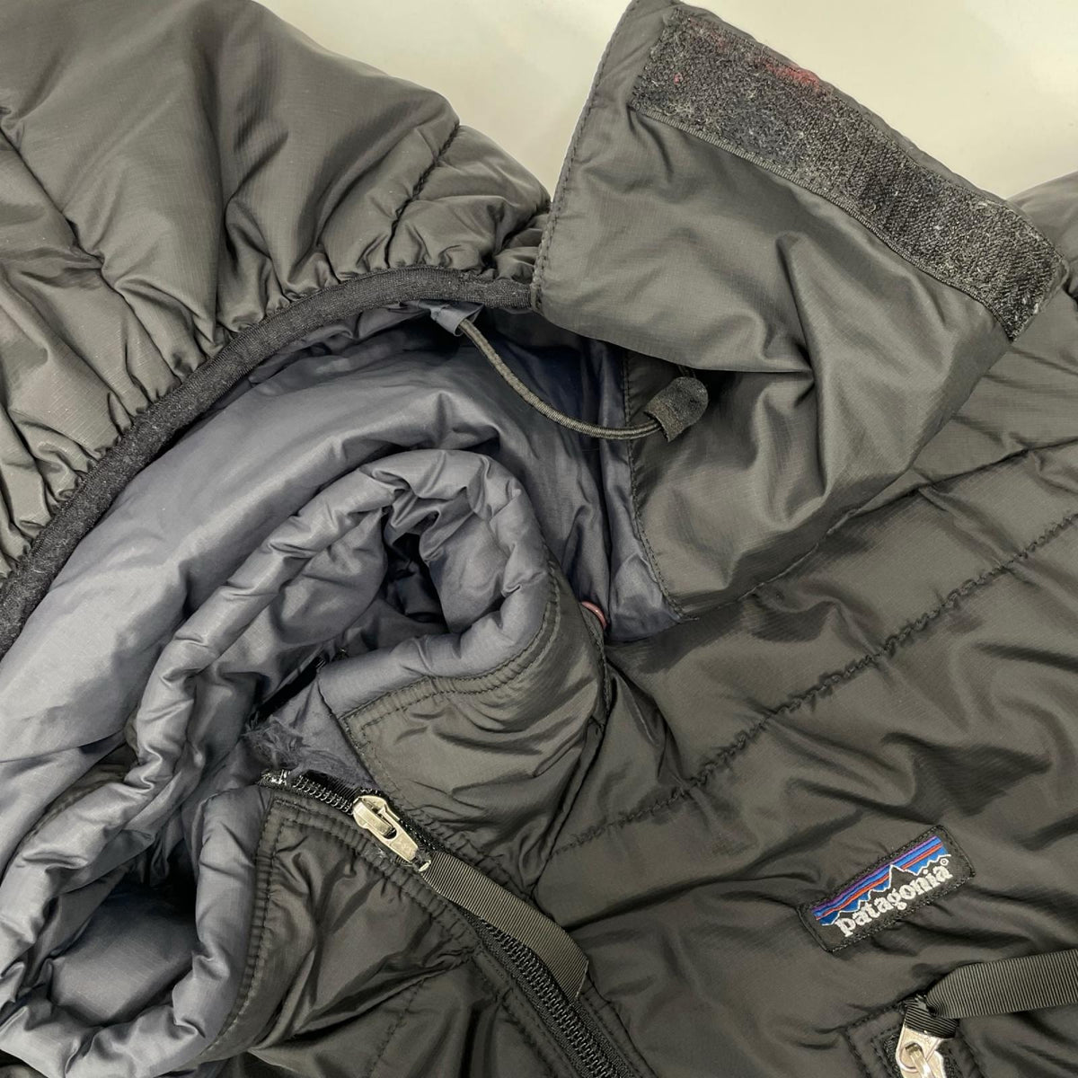 Patagonia パタゴニア 83990 ブラック フード付き PUFF JACKET パフジャケット ジャケット