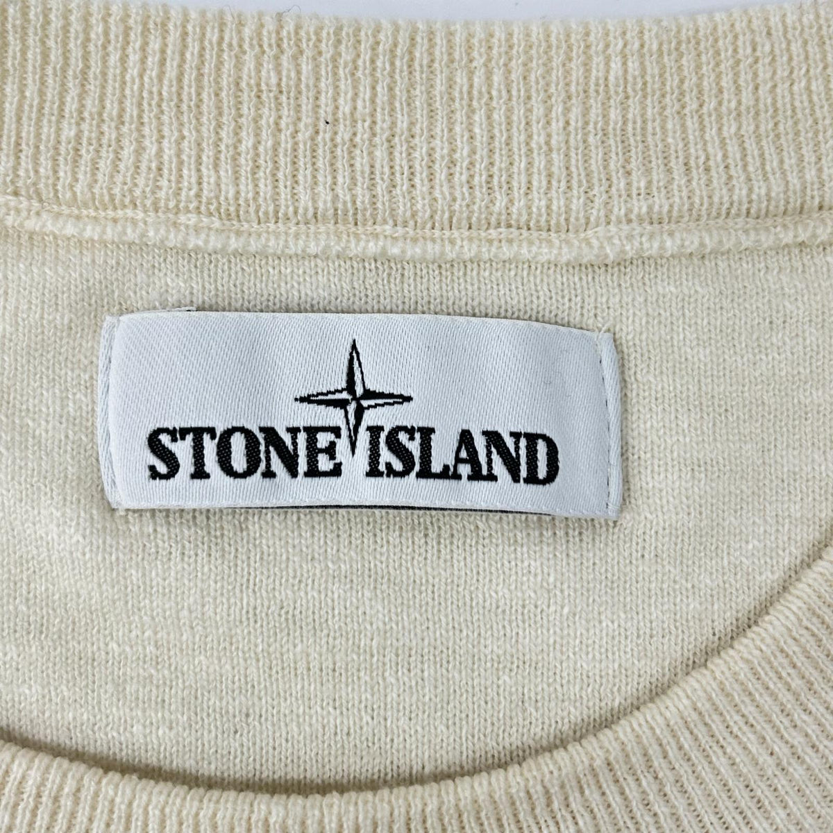 STONE ISLAND ストーンアイランド 7115576D1 アイボリー ロゴパッチ プルオーバー ニットセーター トップス