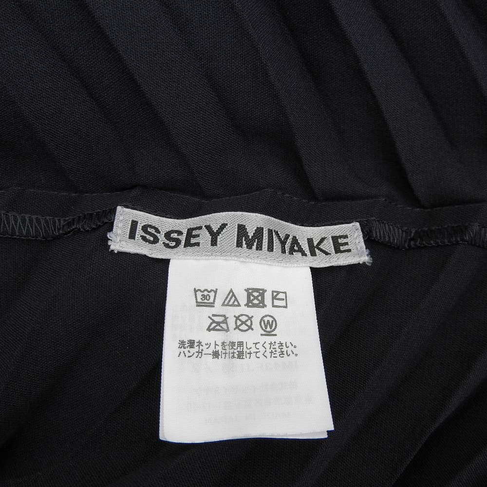 ISSEY MIYAKE 三宅一生 美品 变形立体 无袖上衣 女士 黑色 2 IM43FJ159 上衣