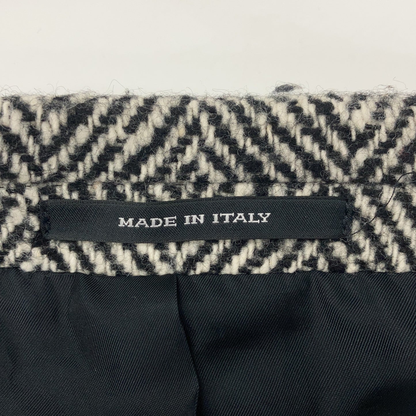 TAGLIATORE CFBL13B Herringbone Chester Coat 44