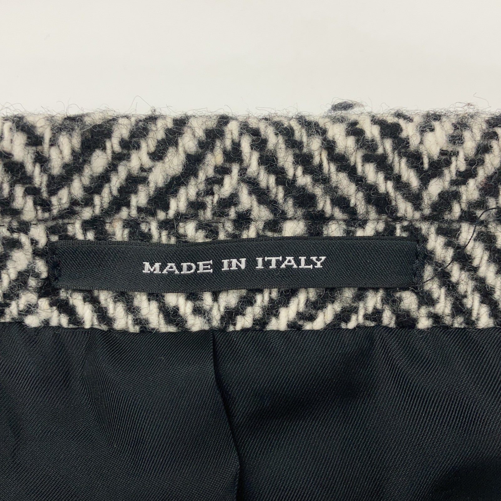 TAGLIATORE CFBL13B Herringbone Chester Coat 44