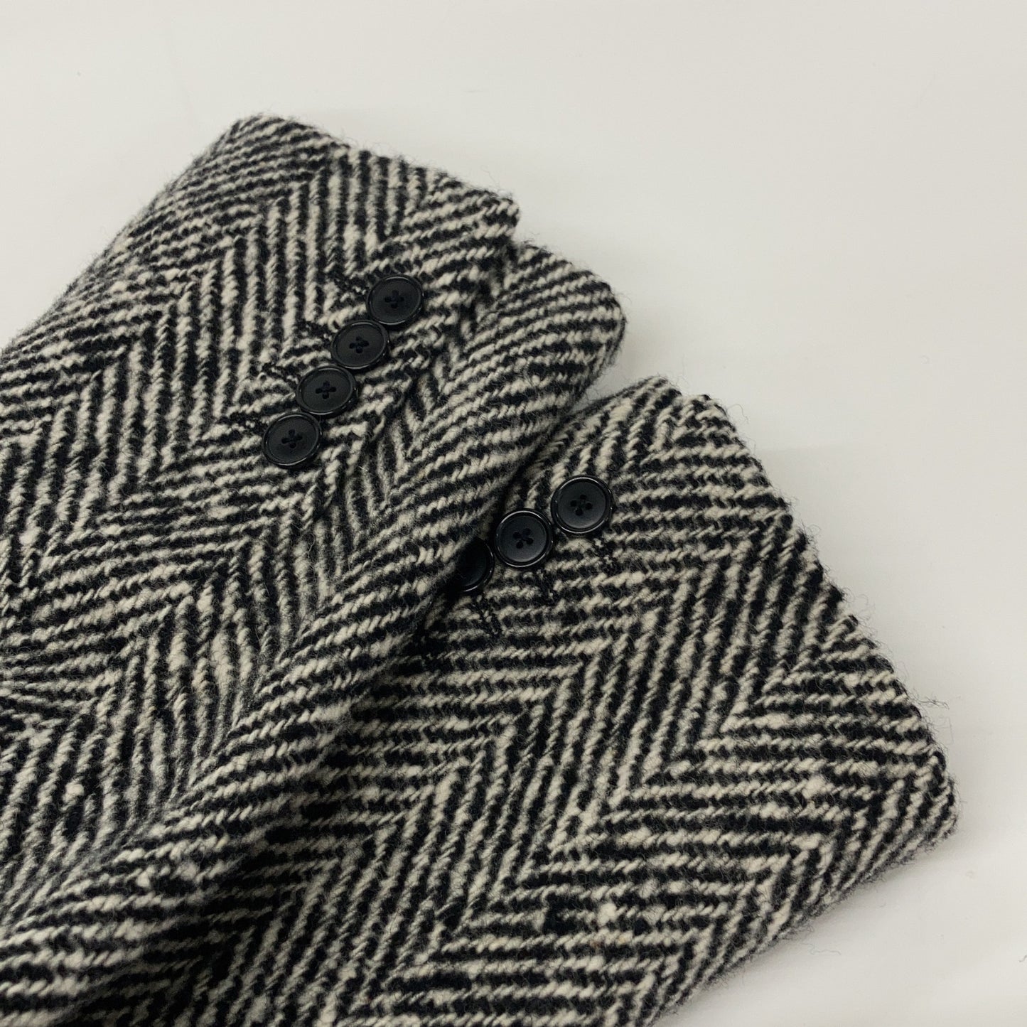TAGLIATORE CFBL13B Herringbone Chester Coat 44