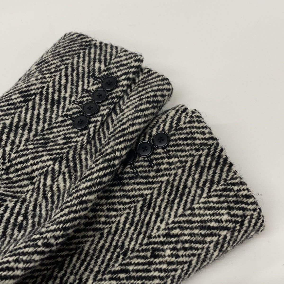 TAGLIATORE Tagliatore CFBL13B Herringbone Chester Coat