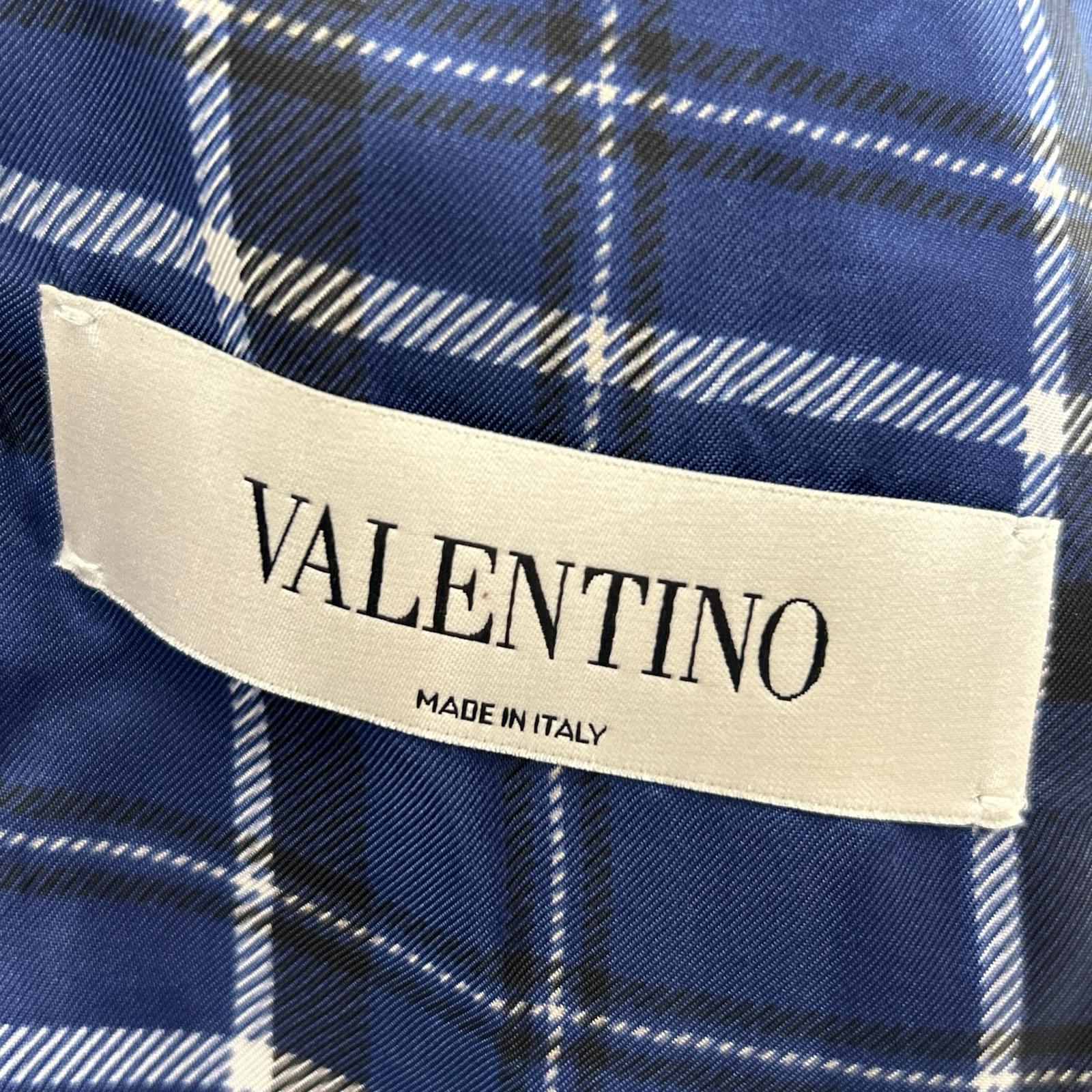 VALENTINO Navy Check Lining Peaked Lapel 3-Piece Suit Set-up