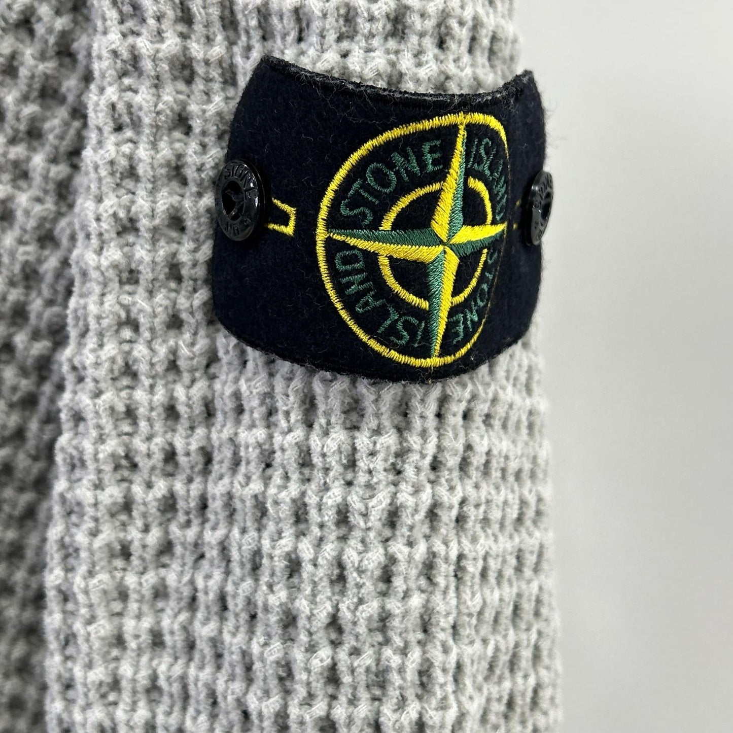 STONE ISLAND ストーンアイランド K1S155100008S00A5 Compass badge ﾘﾊﾞｰｼﾌﾞﾙｶｰﾃﾞｨｶﾞﾝ トップス L