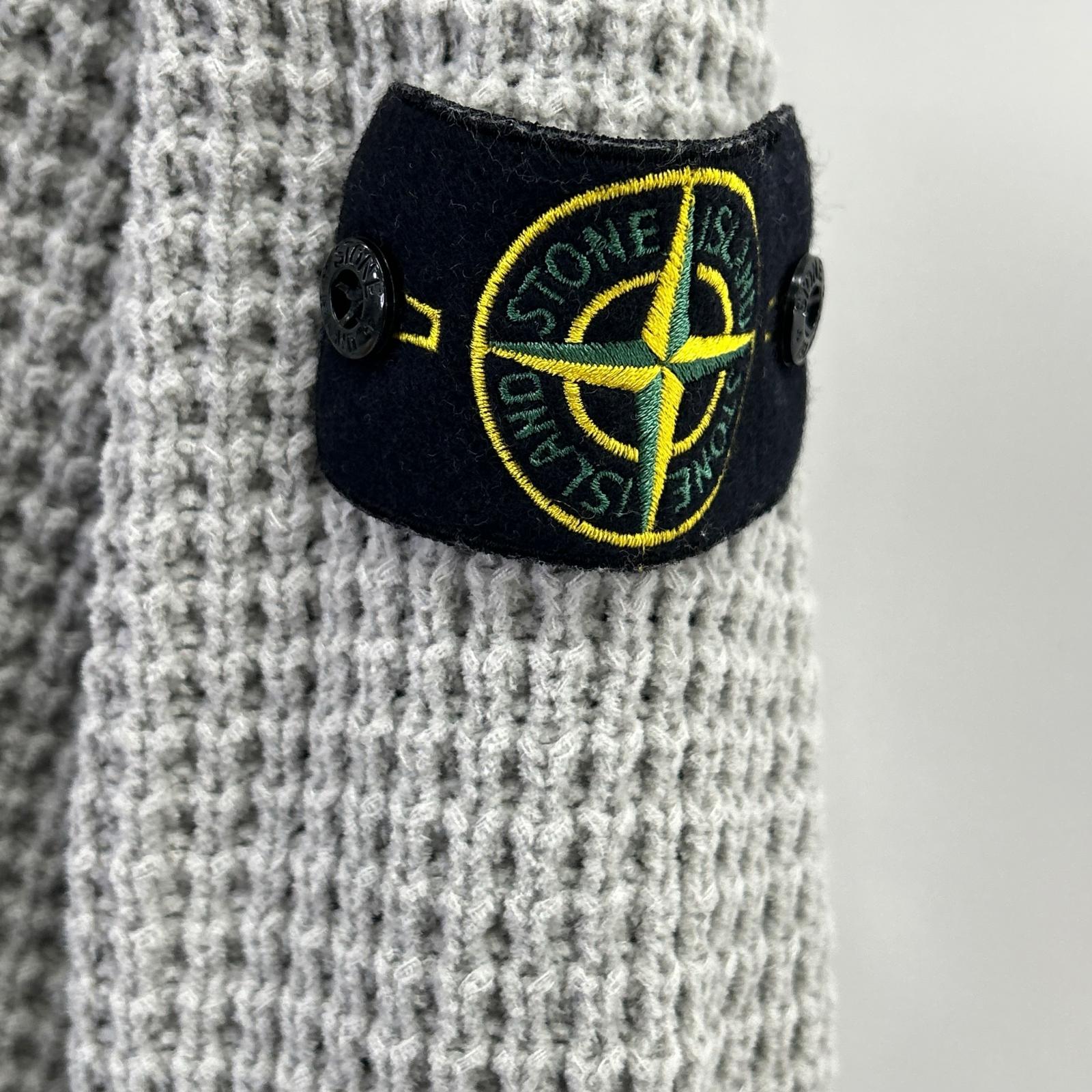STONE ISLAND ストーンアイランド K1S155100008S00A5 Compass badge ﾘﾊﾞｰｼﾌﾞﾙｶｰﾃﾞｨｶﾞﾝ トップス L