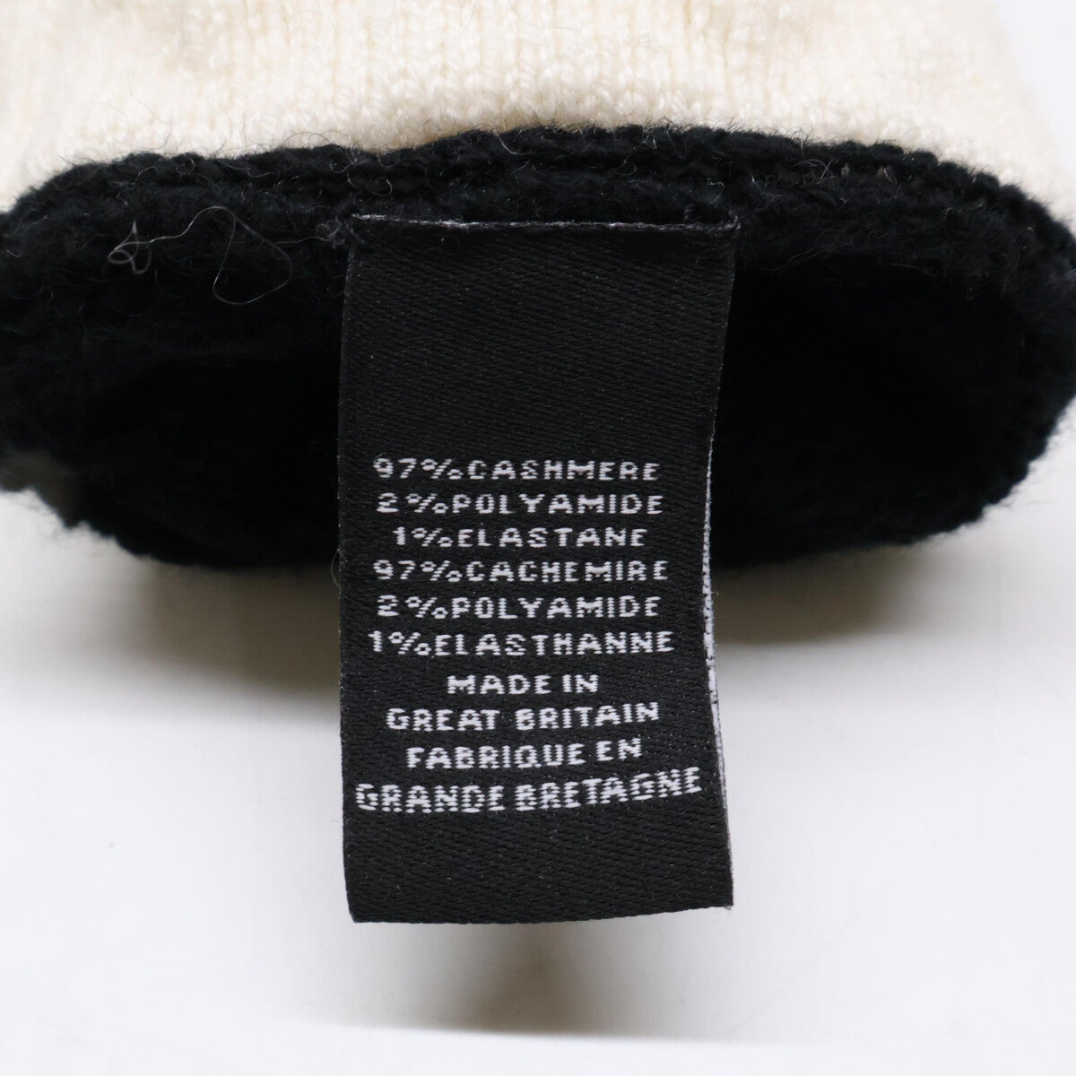 CHANEL [Excellent Condition] Coco Mark Cashmere Knit Gloves