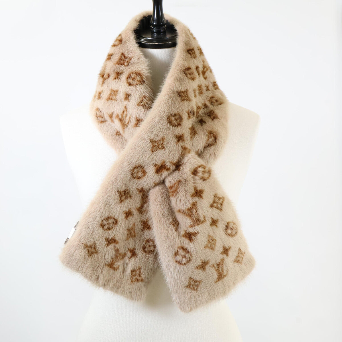 [Excellent Condition] M75761 Echarpe Monogram Mink Tippet Scarf for Women