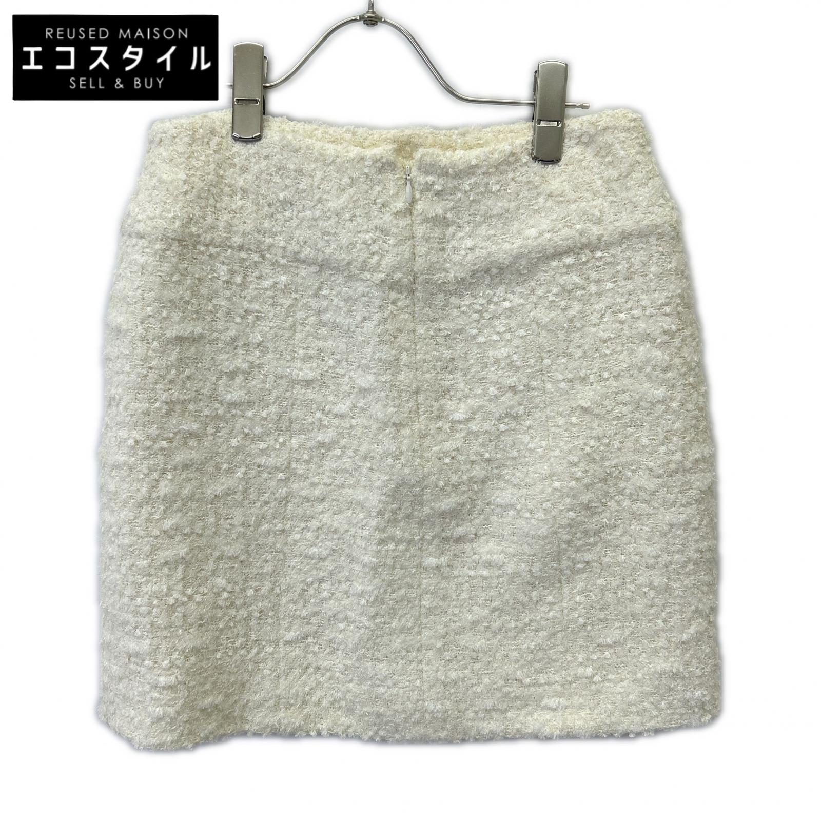 CHANEL P60353V45799 Tweed Front Pocket Skirt