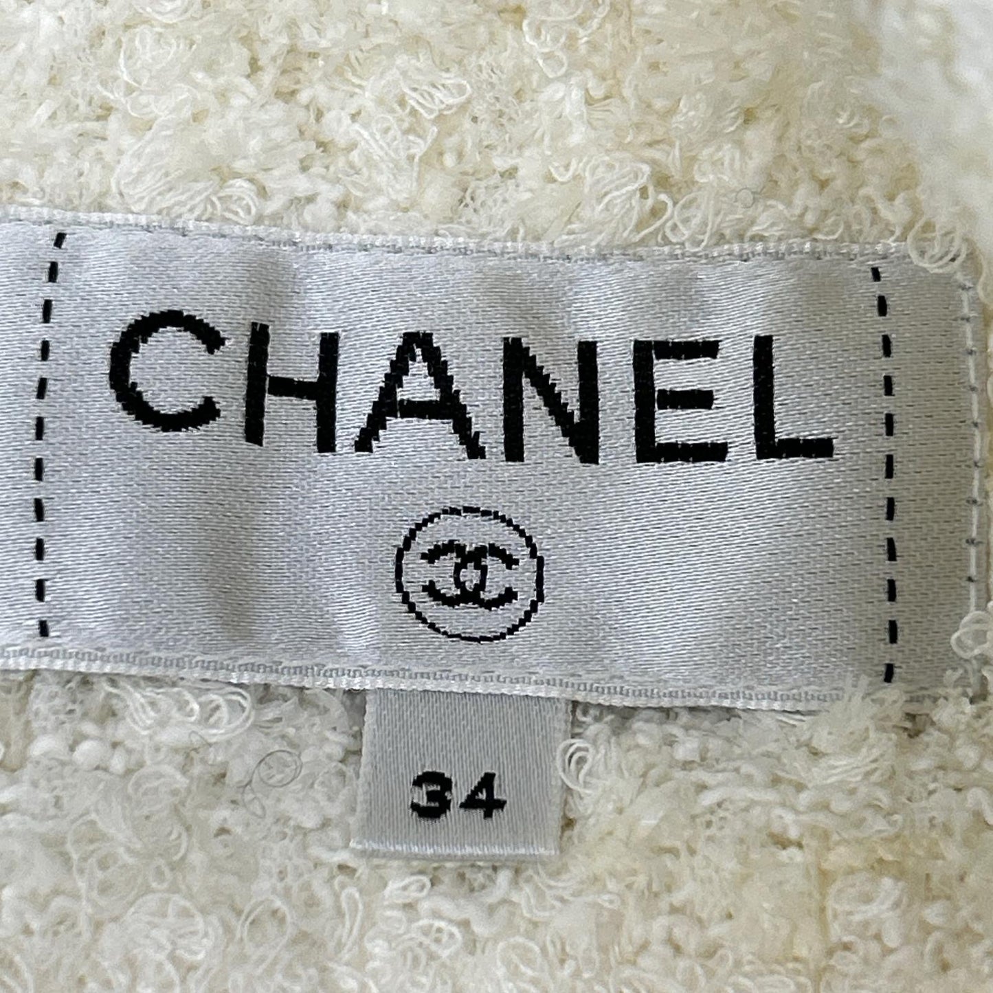 CHANEL P60353V45799 Tweed Front Pocket Skirt
