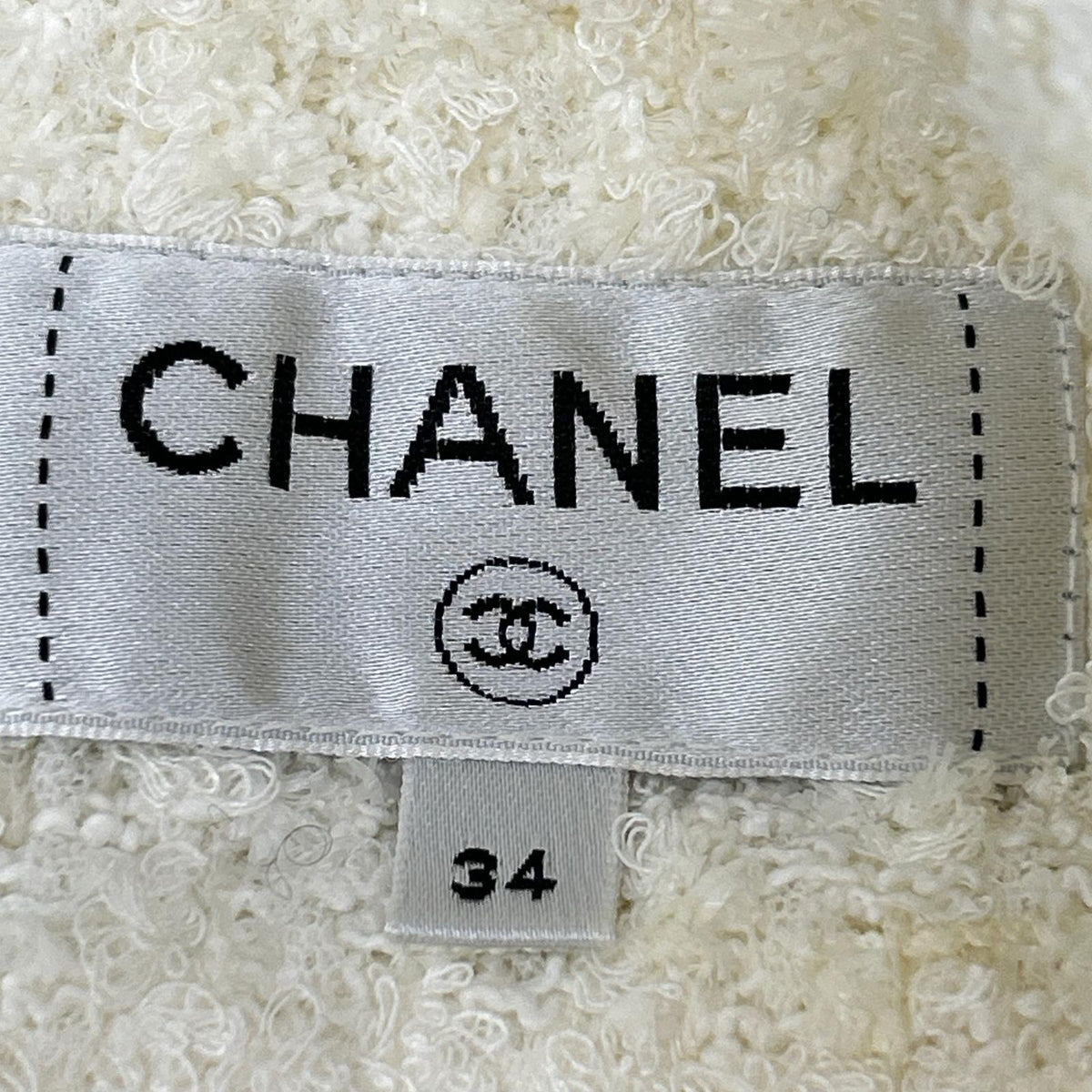 CHANEL P60353V45799 Tweed Front Pocket Skirt