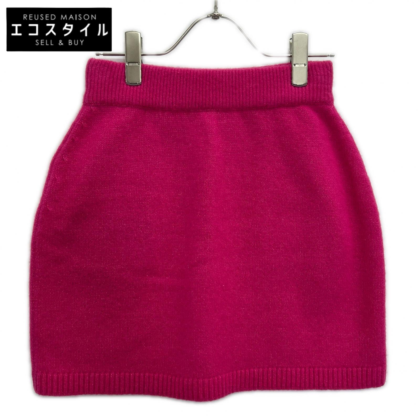 CHANEL P73519K10525 Wool x Cashmere x Silk Logo Coco Mark Button Knit Skirt