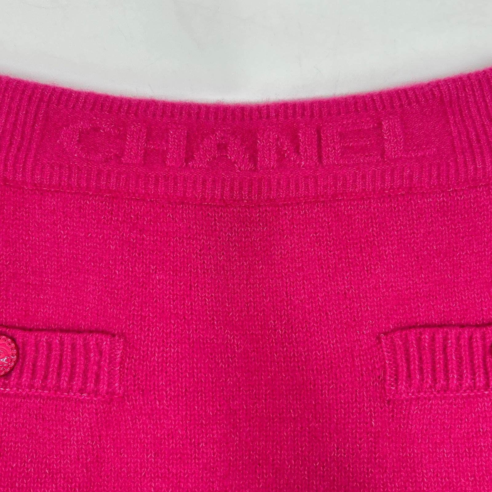 CHANEL P73519K10525 Wool x Cashmere x Silk Logo Coco Mark Button Knit Skirt