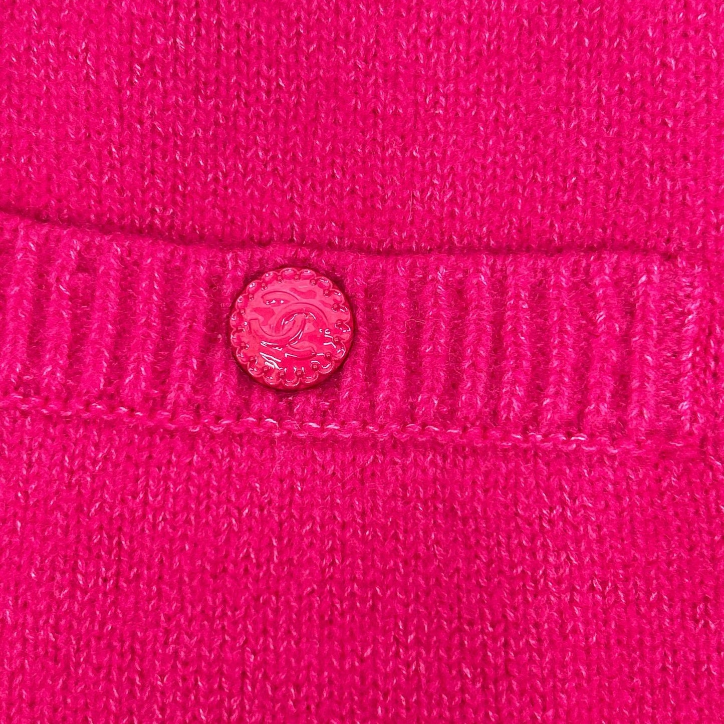 CHANEL P73519K10525 Wool x Cashmere x Silk Logo Coco Mark Button Knit Skirt