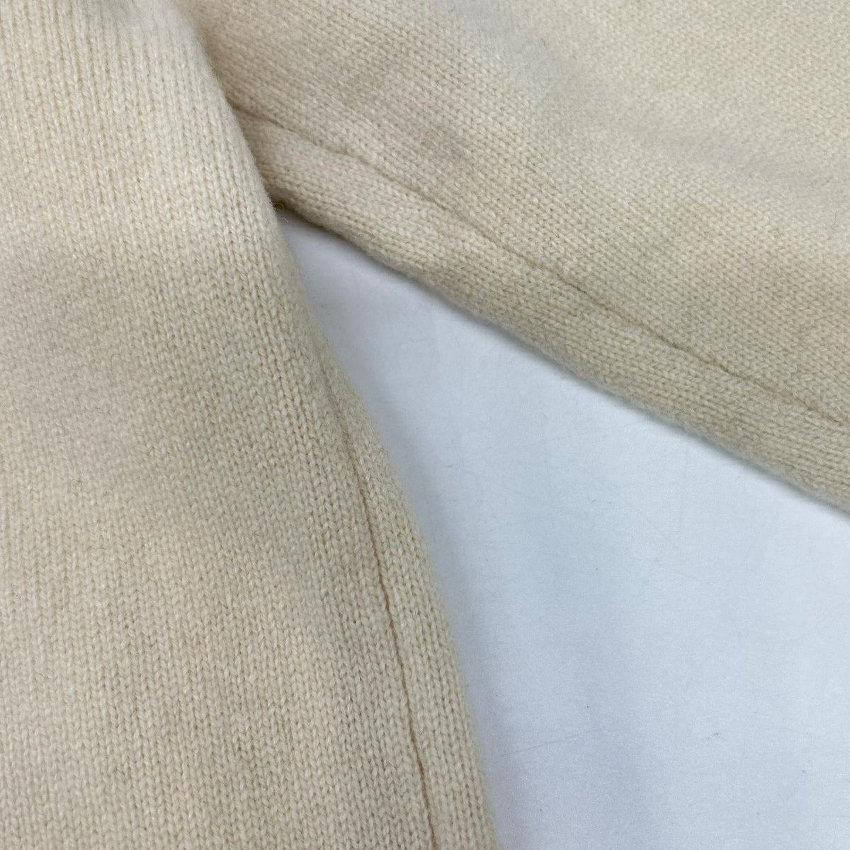 G/FORE ジーフォア Ivory Wool×Cashmere×Silk Logo Knit Top Tops