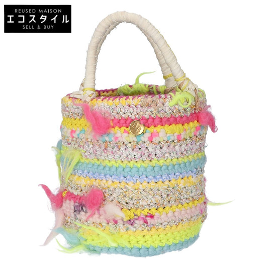Bud. Bud INSIDE OUT Hand-knitted Reversible Handbag