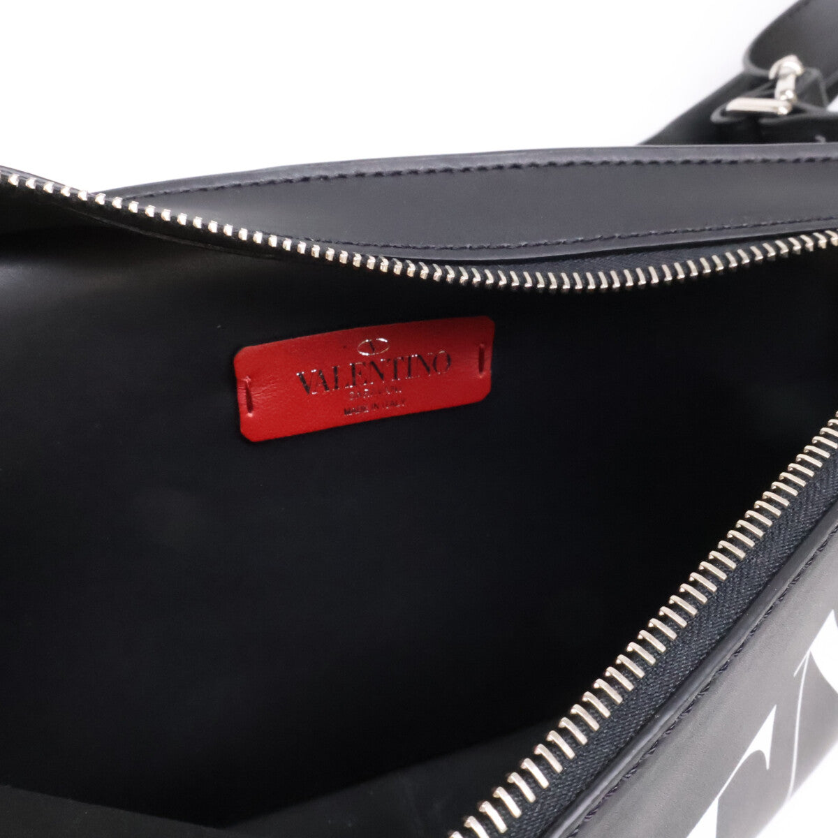 VALENTINO ヴァレンティノ 【美品】VLTNロゴ ロックスタッズ ボディバッグ